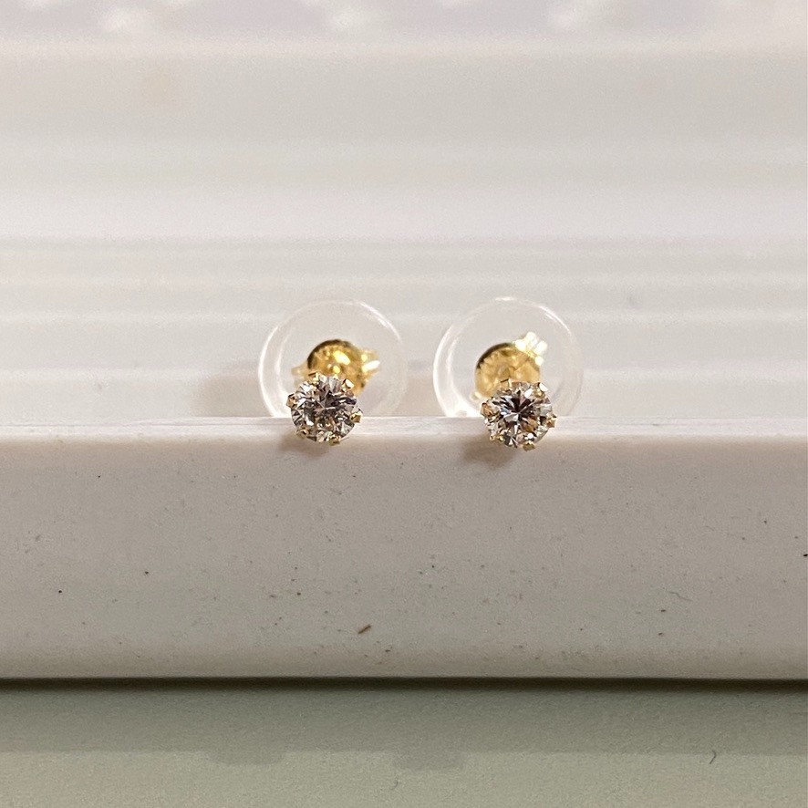 人気】K18 ダイヤ ピアス 0.05/0.05ct 合計0.1ct 一粒 イエロー