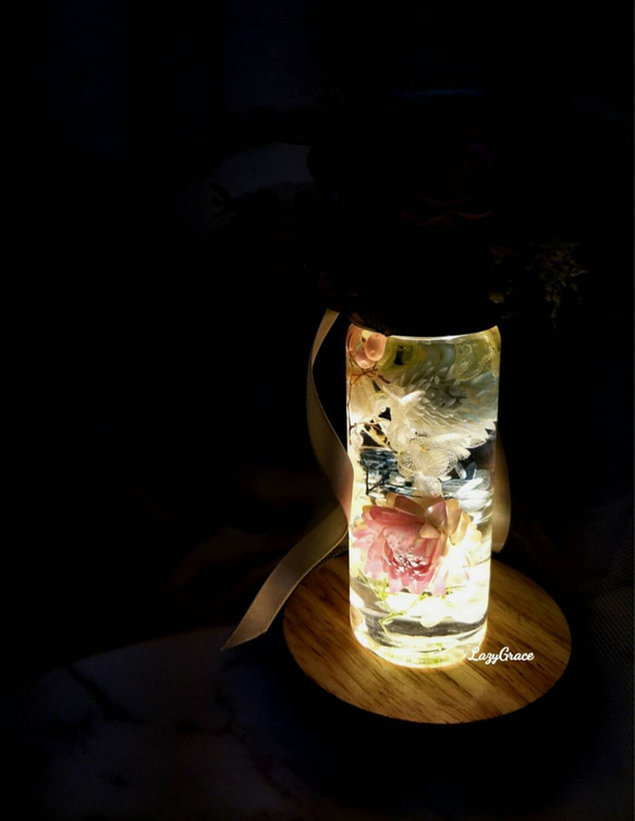 【體驗活動】花藝課程-靜花水躍浮游花小夜燈 第2張的照片