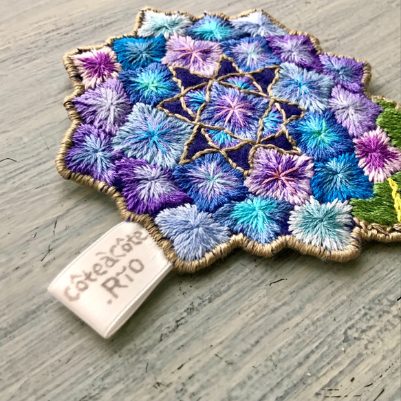 手刺繍・洗えるフェルトのコースター「紫陽花」10 3枚目の画像