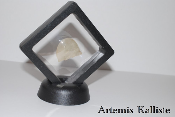 最終値引き　Artemis Kalliste インテリアにコレクションに！　リビアングラス 1枚目の画像