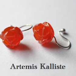 Artemis Kalliste ノンホールピアス“赤薔薇” 1枚目の画像