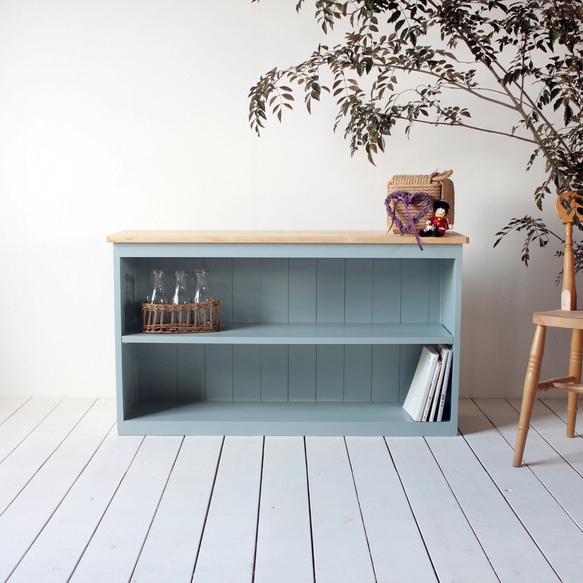 ブルーグレーの棚