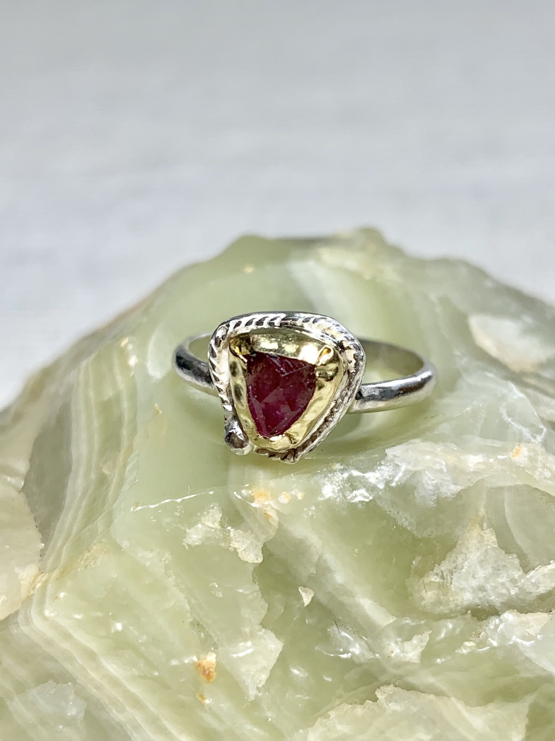 ピンクトルマリン18kベゼルシルバーリング