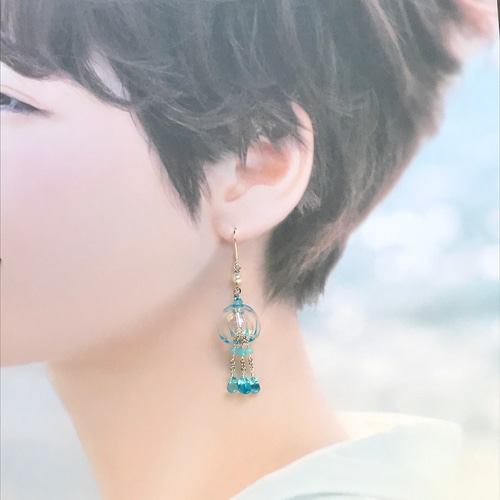 ゆらゆらクラゲ ピアス（ブルー） ピアス（フック・チェーン