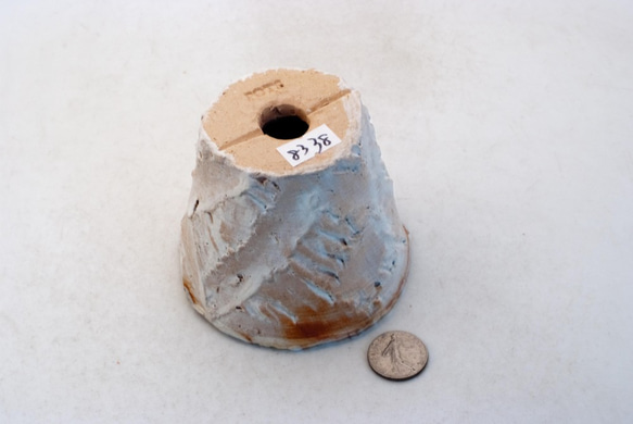 陶器製（2.5号ポット相当）多肉植物の欲しがる植木鉢 OPS-8338 3枚目の画像