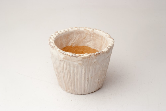 陶器製（２号ポット相当）　多肉植物の欲しがる植木鉢 AAS-2037 1枚目の画像