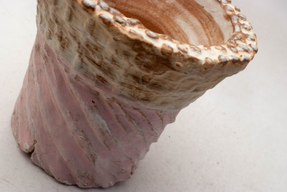 陶器製　多肉植物の欲しがる植木鉢 ICSc-4799ピンク 2枚目の画像