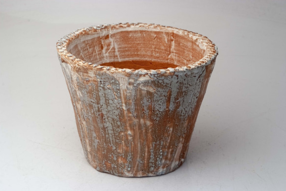 陶器製（4号ポット相当）　多肉植物の欲しがる植木鉢 SMLL-5070 1枚目の画像