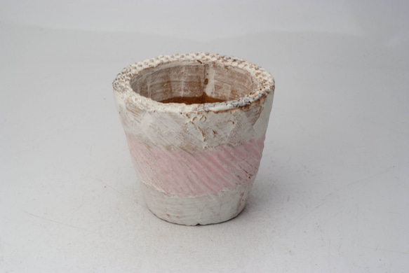 陶器製（2.5号ポット相当）　多肉植物の欲しがる植木鉢 NSSc-6349ピンク 1枚目の画像