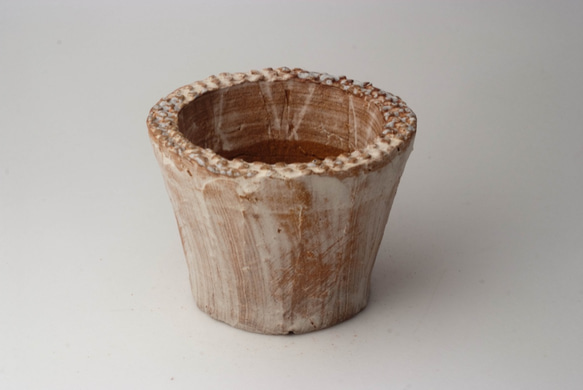 陶器製（2.5号ポット相当）多肉植物の欲しがる植木鉢 SMS-7943 1枚目の画像