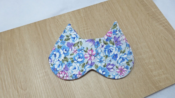 淡藍底花朵 睡眠眼罩 sleep mask 睡眠眼罩附收納袋 sleep mask 第1張的照片