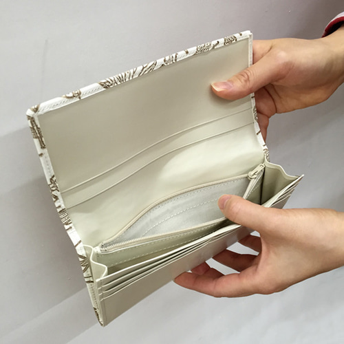 完売・再販なし】本革長財布 ムシメセン 文庫革「日本の昆虫