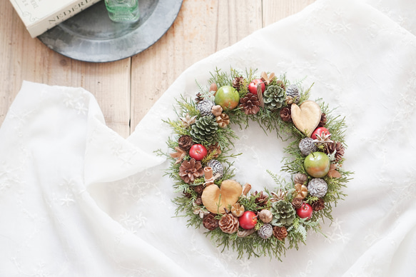 リンゴのクリスマスリース 三日月リース リンゴのクリスマスリース 三日月リース リンゴのクリスマスリース