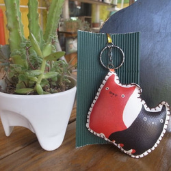 小魔女縫布包鑰匙圈~(小)-BOBO(黑紅貓) 第1張的照片