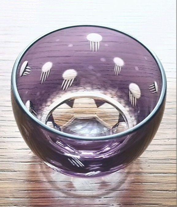 切子ガラス　　ぐいのみ　「くらげぐん」