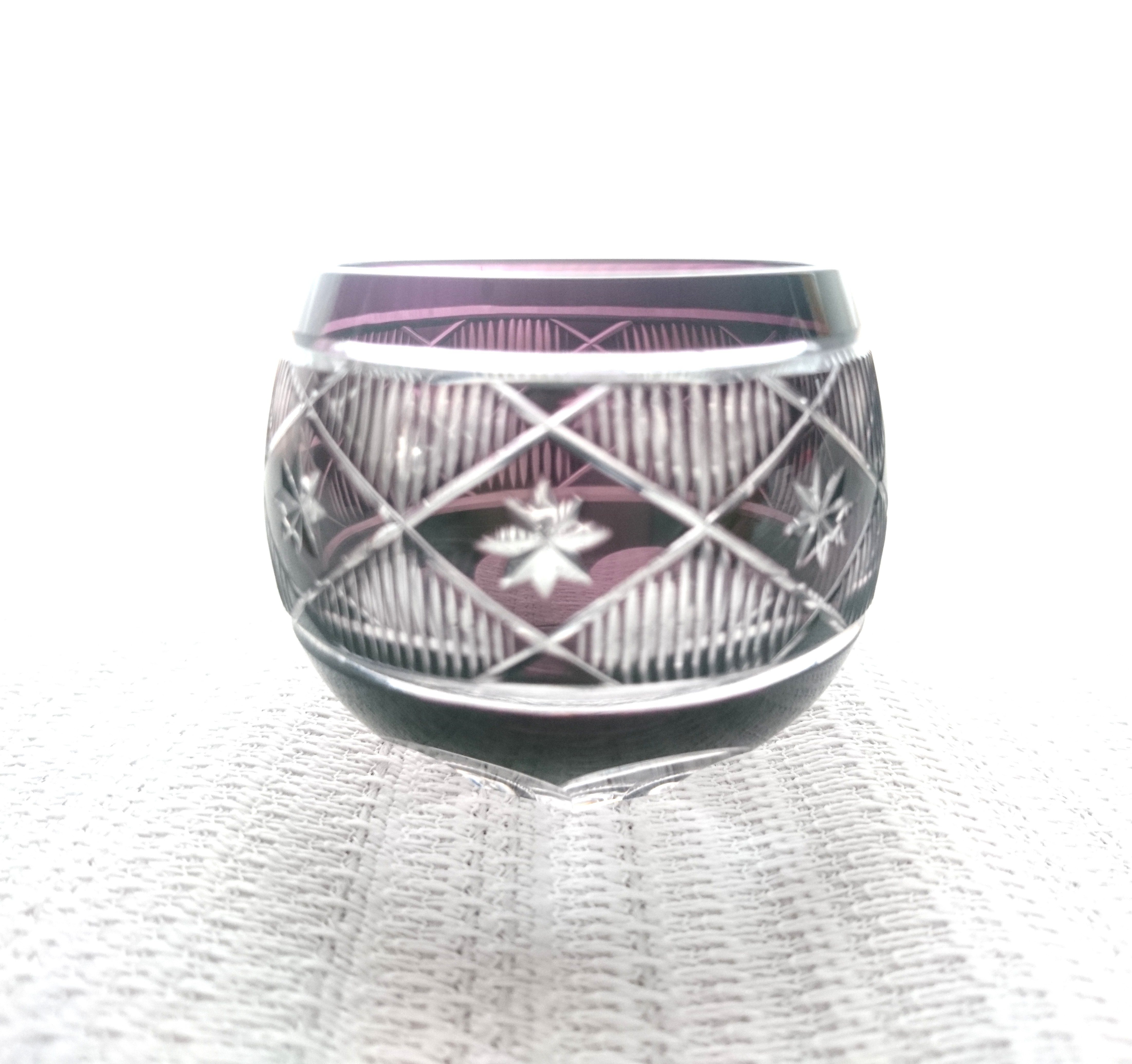 切子ガラス　　ぐいのみ　「レトロ」