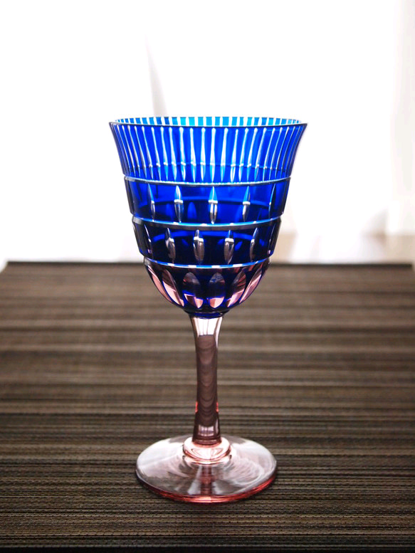 切子ガラス　　ワイン　「舞羽」 1枚目の画像
