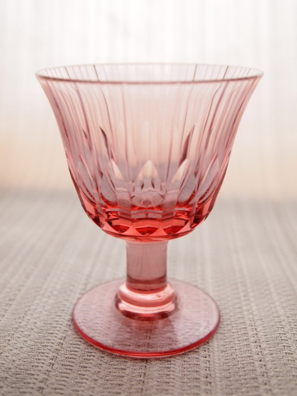 切子ガラス　　小ワイン　「撫子」 1枚目の画像