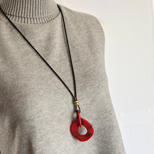 Ceramic Bead スエード ネックレス ブラック Ceramic Bead スエード ネックレス ブラック 完璧なギフト