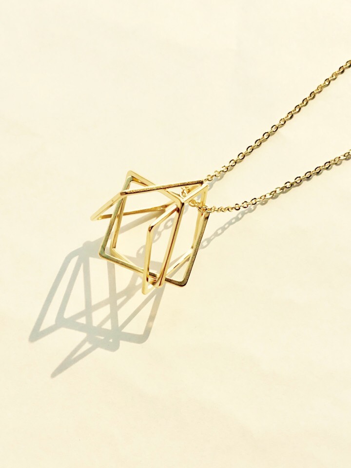 幾何学的デザイン ネックレス ブラック 0_48ab3d881ebcd3f58dc3e4ab4c54