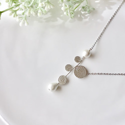 round leaf tree & pearl necklace～silver～ 3枚目の画像