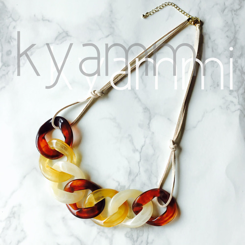 1個限定‼︎】ムーキー ベッツ ネックレス アクリル製 - メルカリ