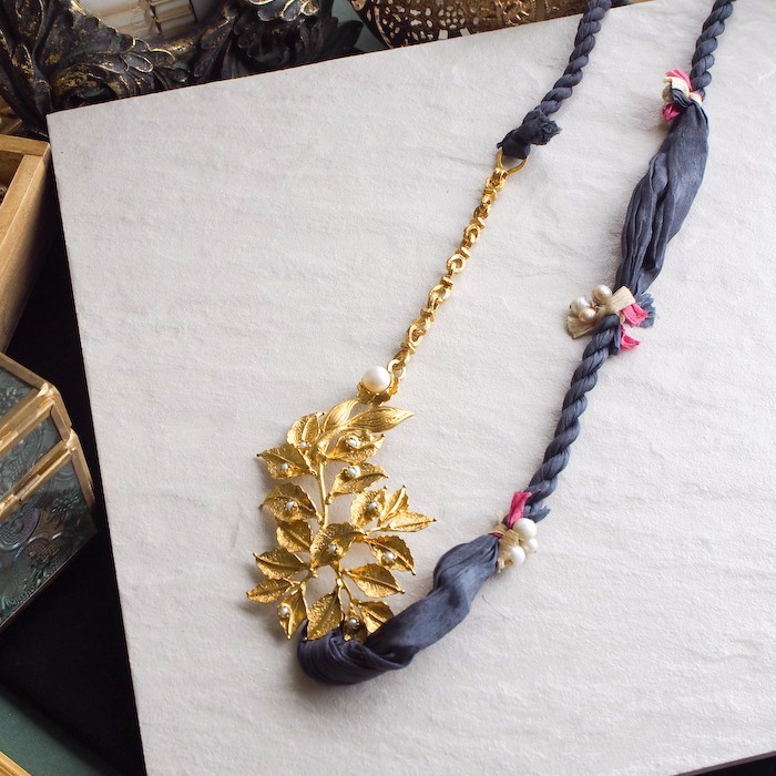 オリエンタルネックレス　プレシャスユーリカBK