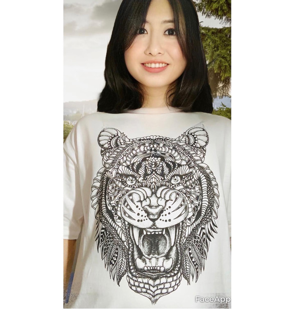 虎(2022年干支)タイガー ホワイトTシャツ　 3枚目の画像