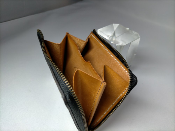 L字ファスナーコンパクト財布　ダイヤモンドパイソン 3枚目の画像