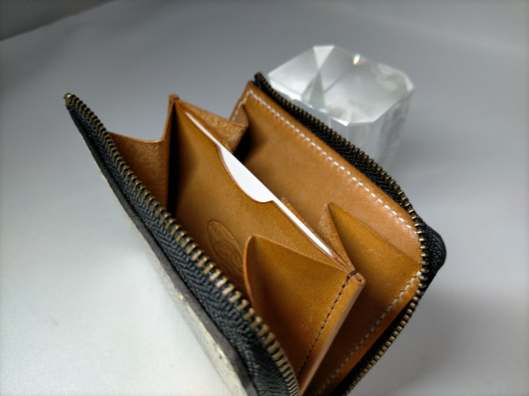 L字ファスナーコンパクト財布　ダイヤモンドパイソン 4枚目の画像