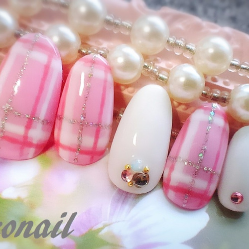 ♡ピンクチェックとチークネイル♡ ネイルチップ　ハンドメイド ピンクチェック チークネイルチップ｜Yahoo!フリマ（旧PayPayフリマ）