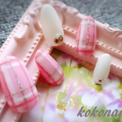 ♡ピンクチェックとチークネイル♡ ネイルチップ　ハンドメイド ゆめかわいい〜チェックが可愛いピンクネイル ネイルチップ