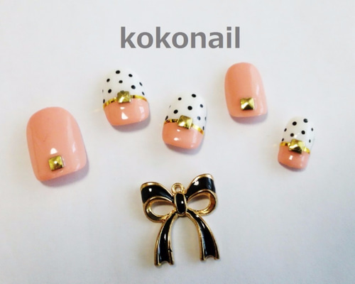 ♡ブラック×ホワイトガーリーネイル♡ ネイルチップ　ハンドメイド e853ed7c57d049ed6217d965391ccc