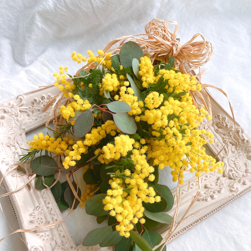 ミモザとユーカリ＆ローズマリーのナチュラルスワッグ ドライフラワー