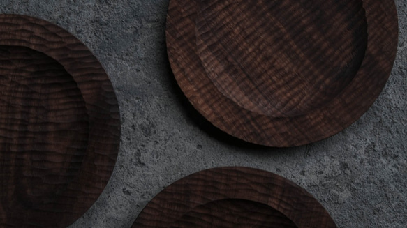 胡桃木walnut 手刻 淺盤 ( ⌀ 23.5 cm) 第1張的照片
