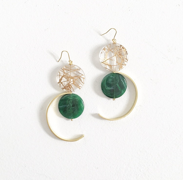 Semicircle Flat Pierce / Green 2枚目の画像