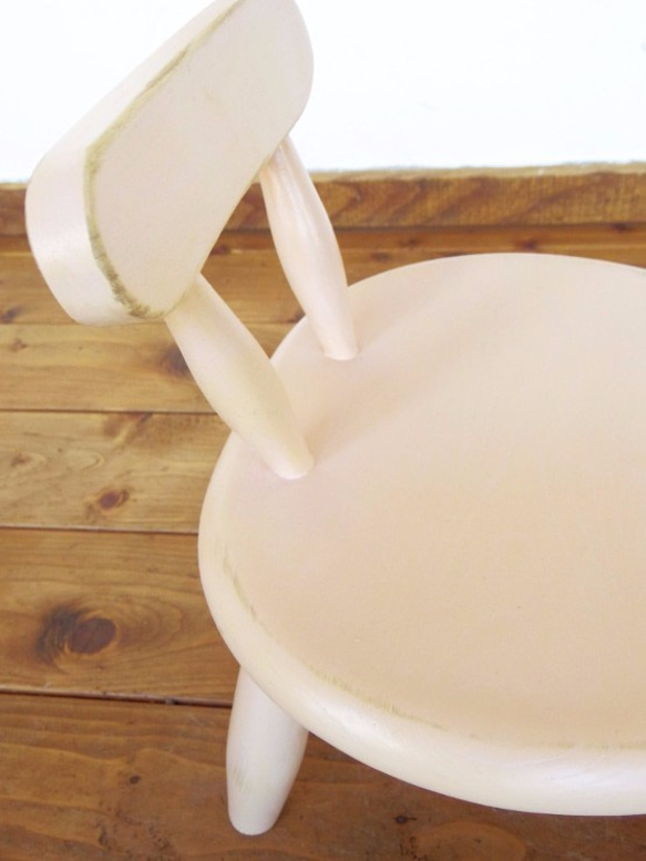 丸くてカワイイ・子供椅子（１～3歳用）（ピンクとホワイト） 6枚目の画像