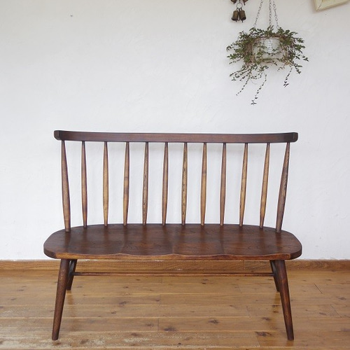 ウィンザーベンチ[二人掛け][横幅126cm][座面彫り込み] ソファ