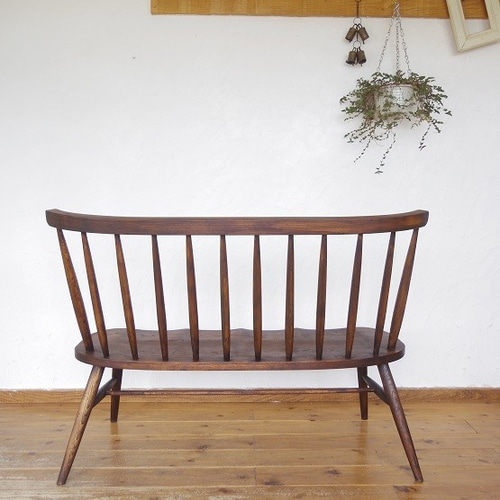 ウィンザーベンチ[二人掛け][横幅126cm][座面彫り込み] ソファ