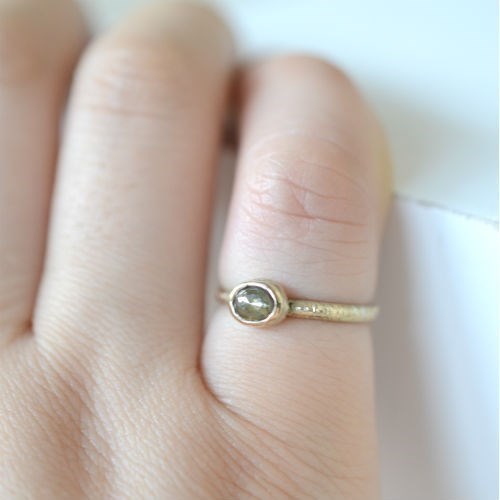 素敵クールなローズカットのソルトアンドペッパーダイヤモンドK10