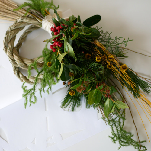 フレッシュ素材のしめ縄リース しめ縄・しめ飾り 無店舗花屋ルココン