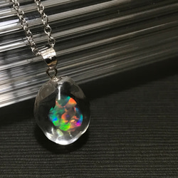 「虹からの贈り物」大粒 レインボーオパール (合成オパール)シルバー仕立て 1枚目の画像