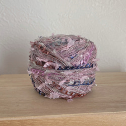 毛糸玉リース☆ピンクグレー２ 引き揃え毛糸玉*グレーピンク×カラフルフラッグ 毛糸 Decora 通販