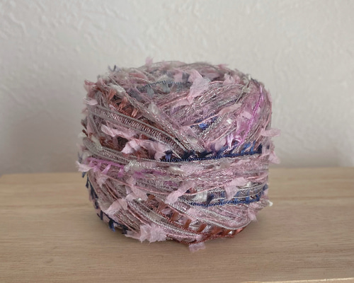 引き揃え毛糸玉*グレーピンク×カラフルフラッグ 毛糸 Decora 通販