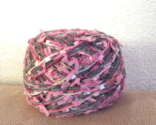 引き揃え毛糸玉*グレーピンク 毛糸 Decora 通販 626844｜Creema(クリーマ)