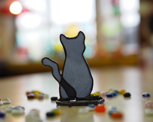 猫ステンドグラス　作家物日本製 長崎発！尾曲がり猫にゃん(黒猫)」ステンドグラス サンキャッチャー 純