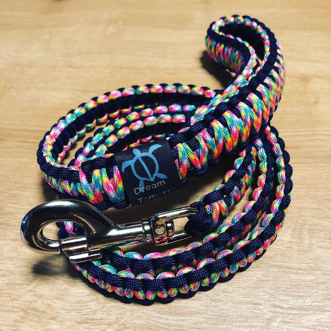 パラコードリード 犬のリード 大型犬 中型犬 リード