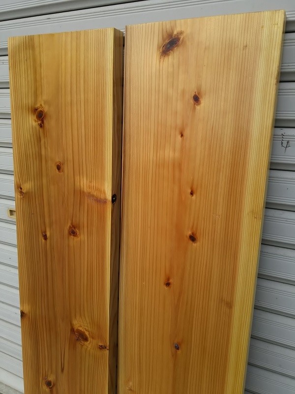 無垢杉板サイドテーブル　ウレタンニス塗装