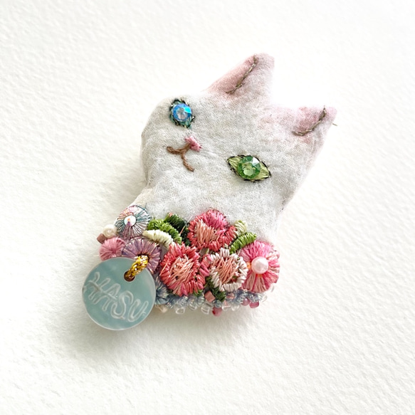 アートコラージュ猫ブローチ  ( ピンク ) 2枚目の画像