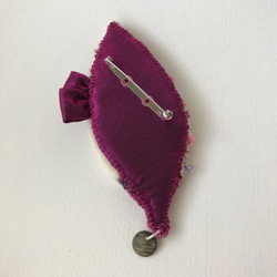 刺繡貓胸針（皇家紫色） 第3張的照片